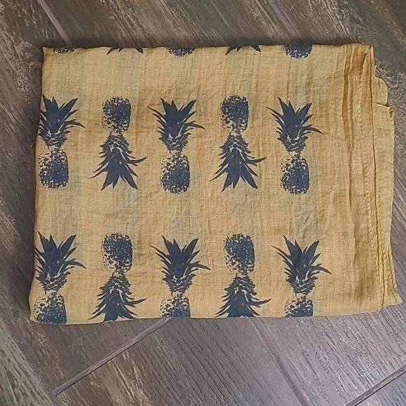 Pineapple Scarf 100% Cotton Sz 75"L x 27"W - Picture 5 of 5